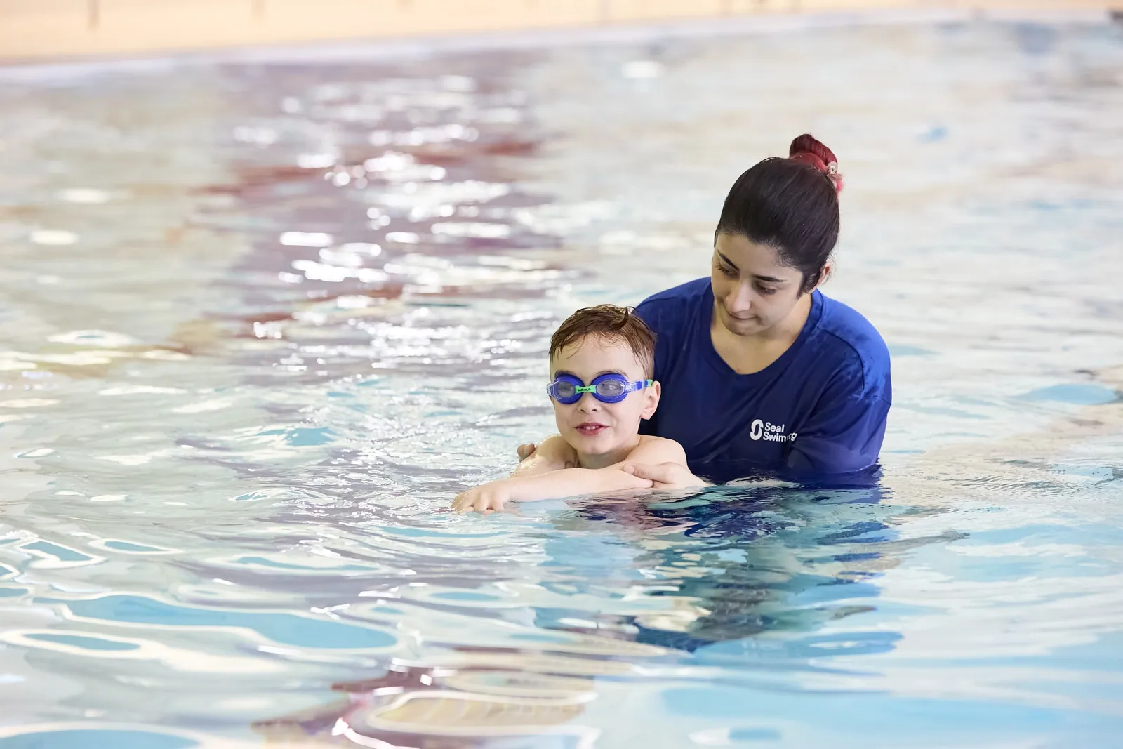 How Private Lessons Boost Confidence in New Swimmers